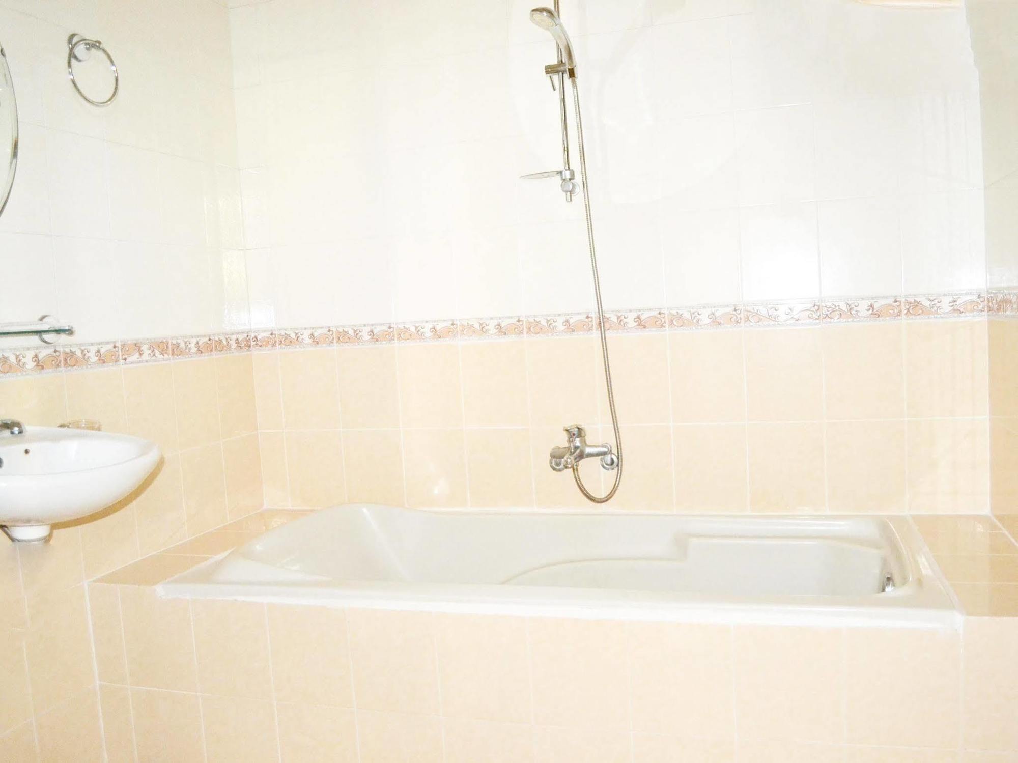 White Lion 2 Hotel 芽庄 外观 照片